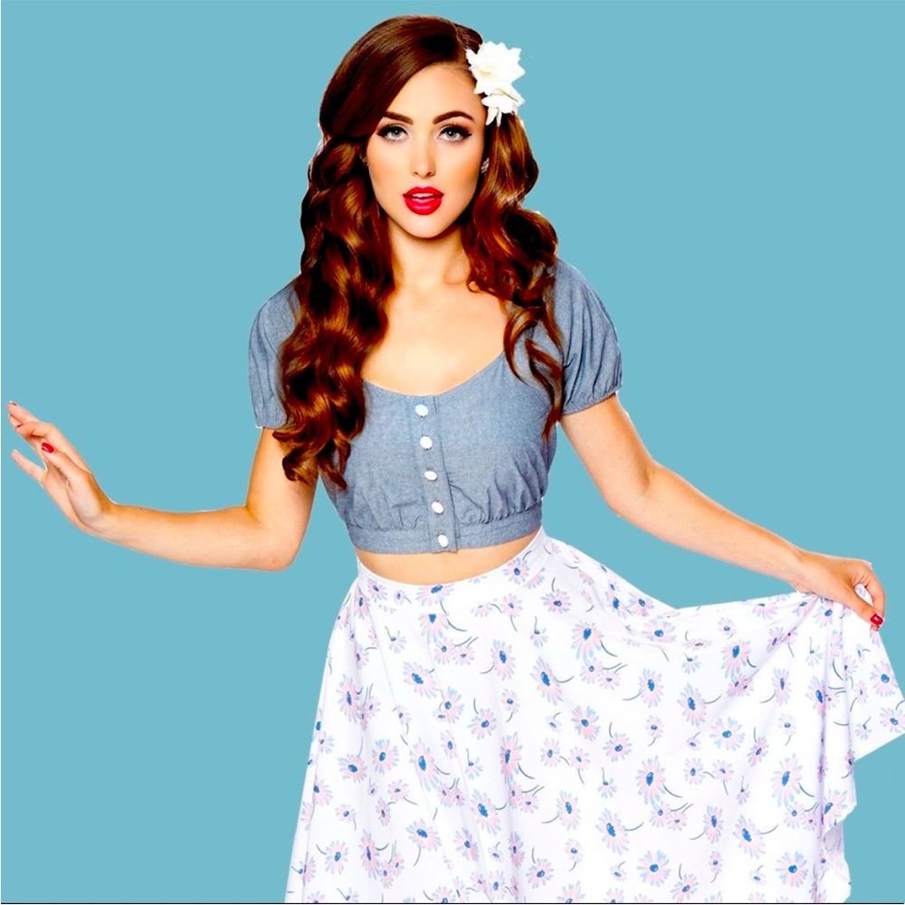 🌺 New! NWT!Bettie Page Nashville Crop Top